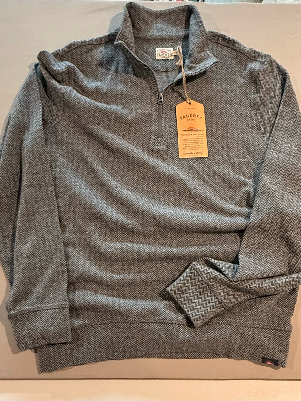 Faherty Men's Gray Herringbone Quarter-Zip Pullover
